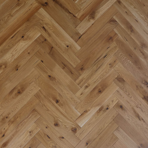 Паркет Елка Английская PolarWood Дуб COTTAGE UNTREATED HB (1,08 м2) в интерьере